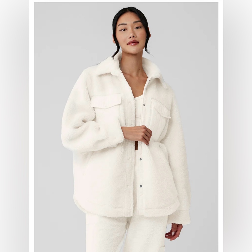 Alo Yoga Sherpa Edge Shacket women’s size small